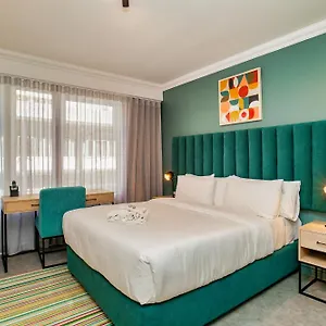 Hotel 9 On Barrack